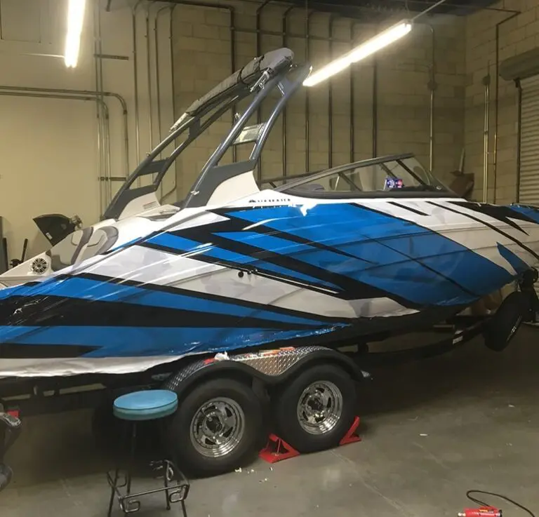 work_vehicle-wrap-boat-1