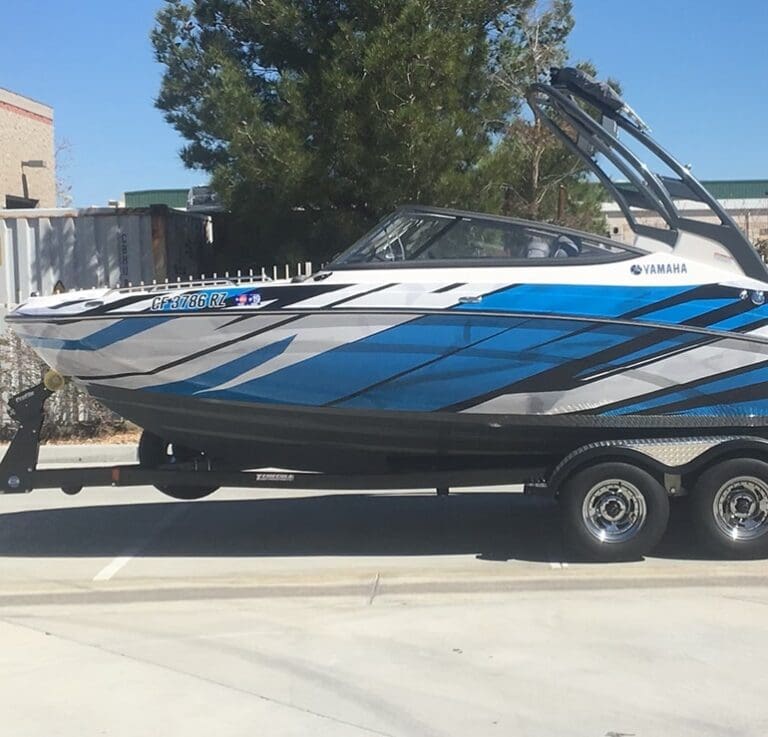 work_vehicle-wrap-boat-2