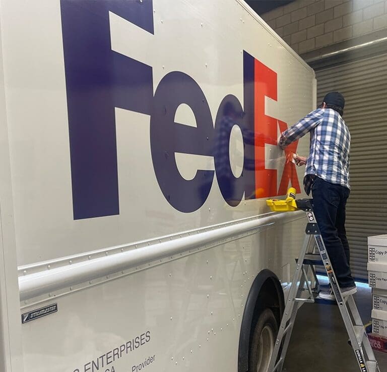work_vehicle-wrap-fedex-2